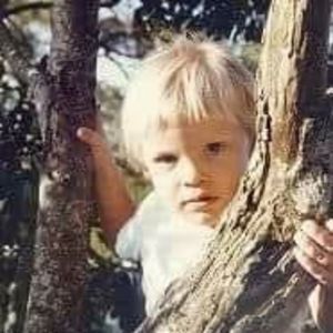 Meet your Posher, Bobby